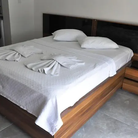 Dalaman'da Doga Manzarali Azur Villa *