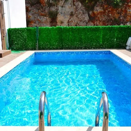 Dalaman'da Doga Manzarali Azur Villa Dalaman